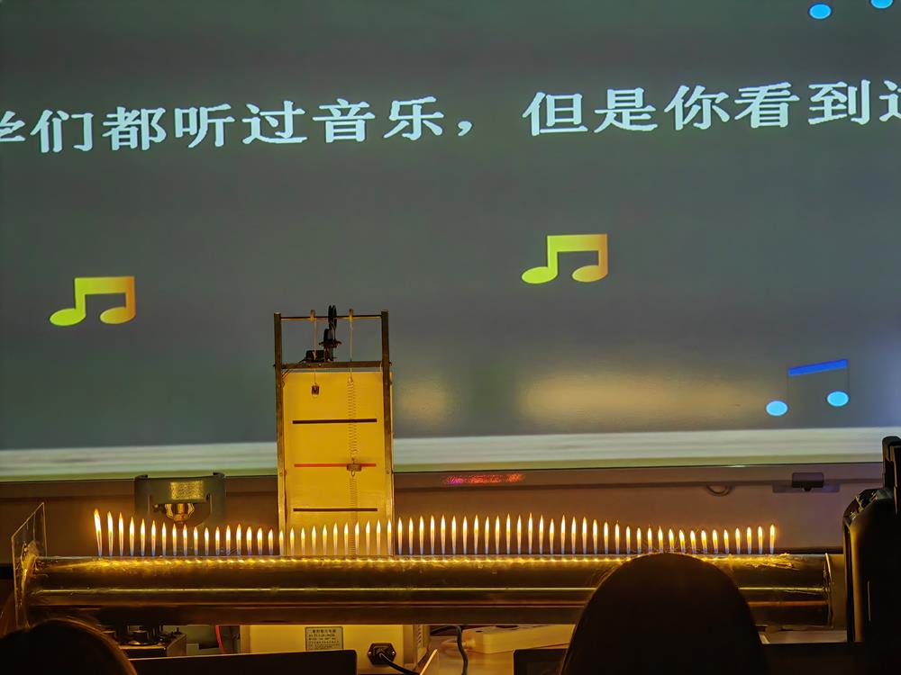 ea9092beff84409db888d6d8c0ca28ae.jpg