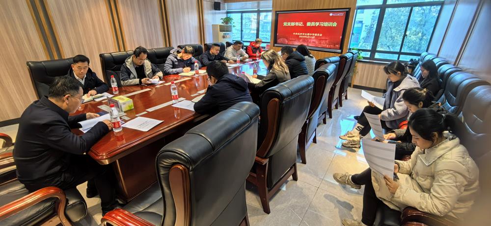 b68ce09805074be79139421800ac0a16.jpg b68ce09805074be79139421800ac0a16.jpg