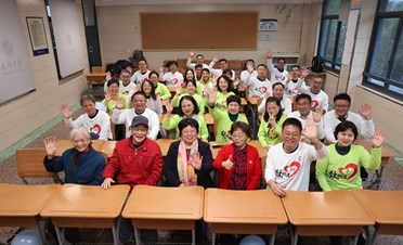 三十年再相逢，师恩难忘