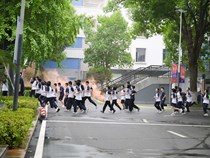 学校开展2024年下学期全校紧急疏散演练暨安全主题教育工作